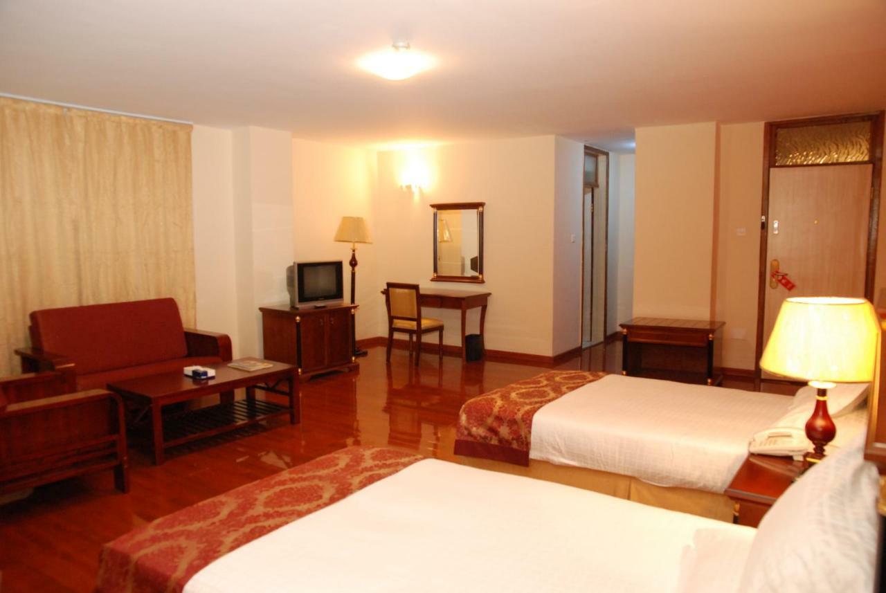 Churchill Addis Ababa Hotel Экстерьер фото